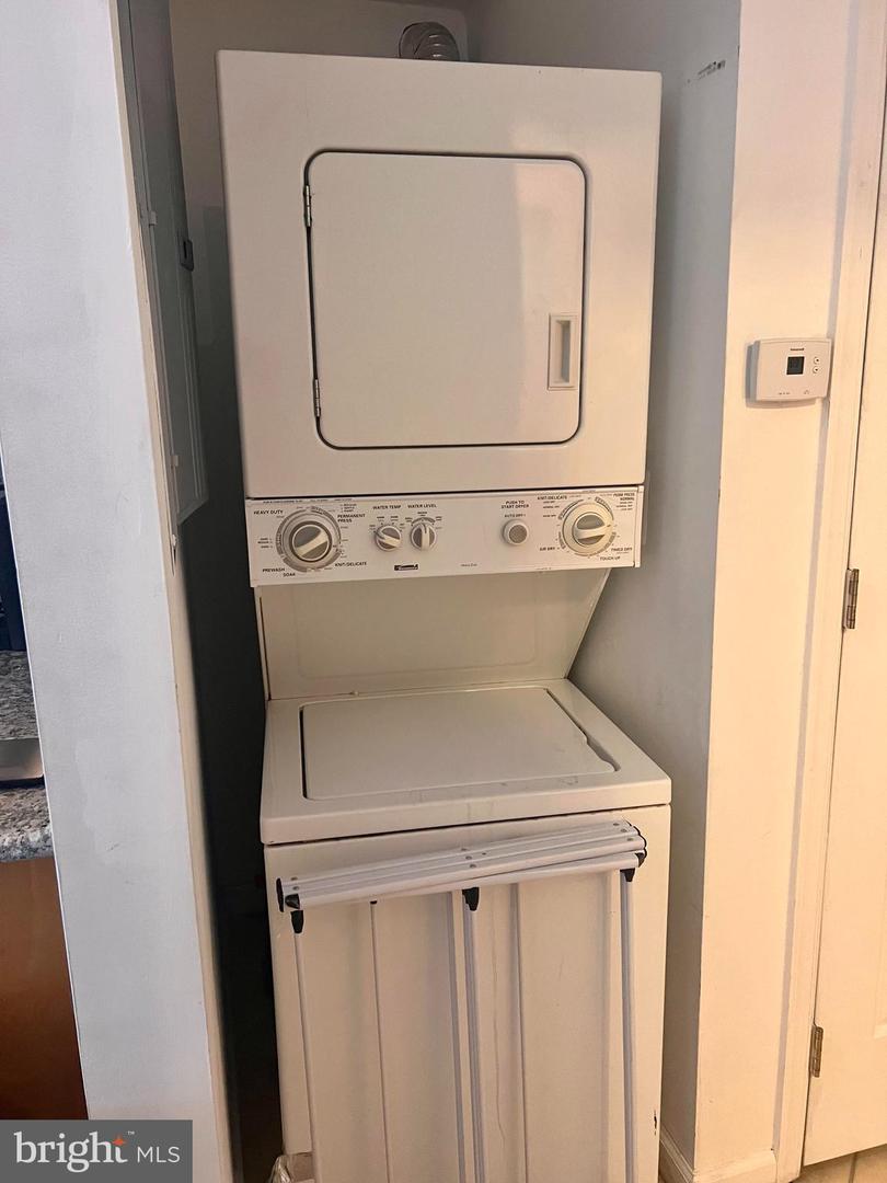 169 W Jefferson STREET Unit: 2