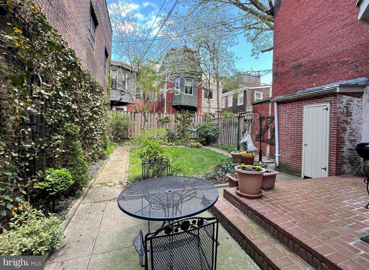 2015 Spring Garden STREET