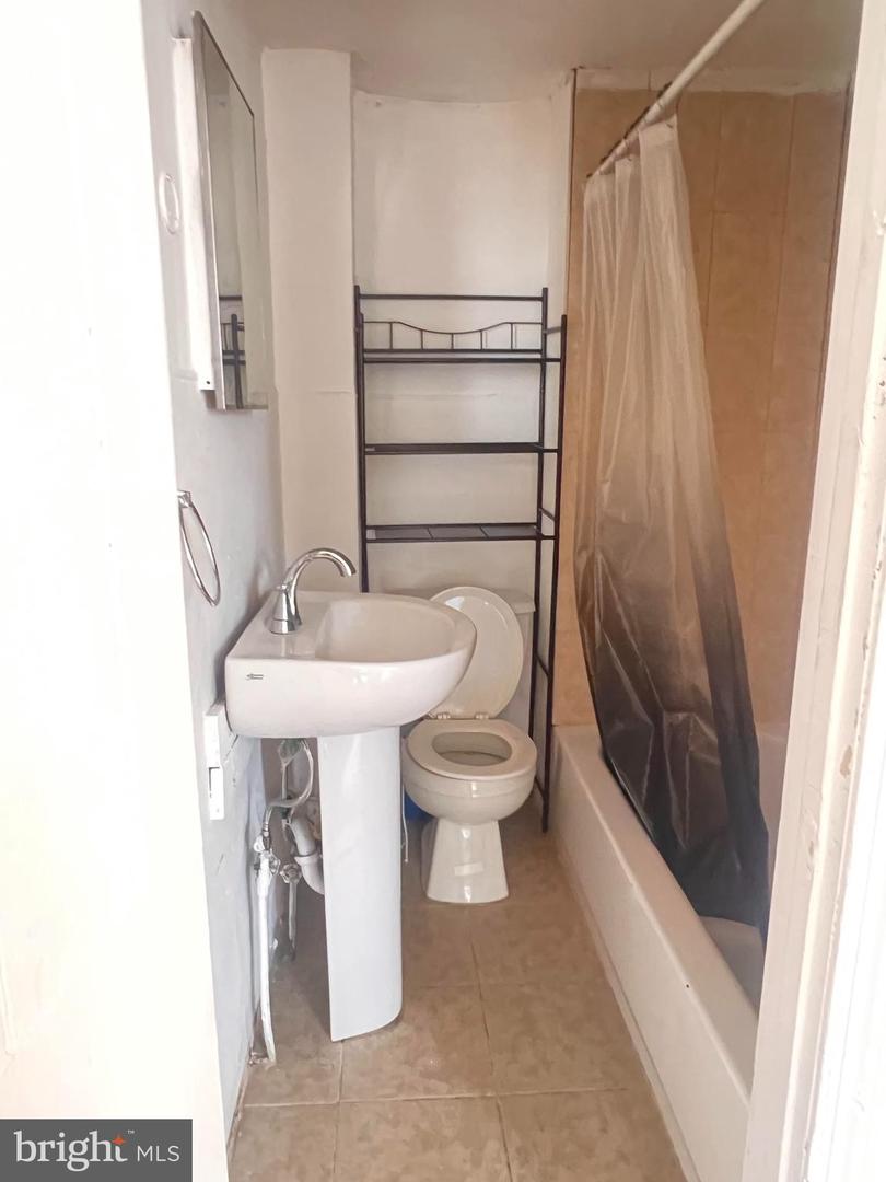 1249 Shackamaxon STREET Unit: 1F