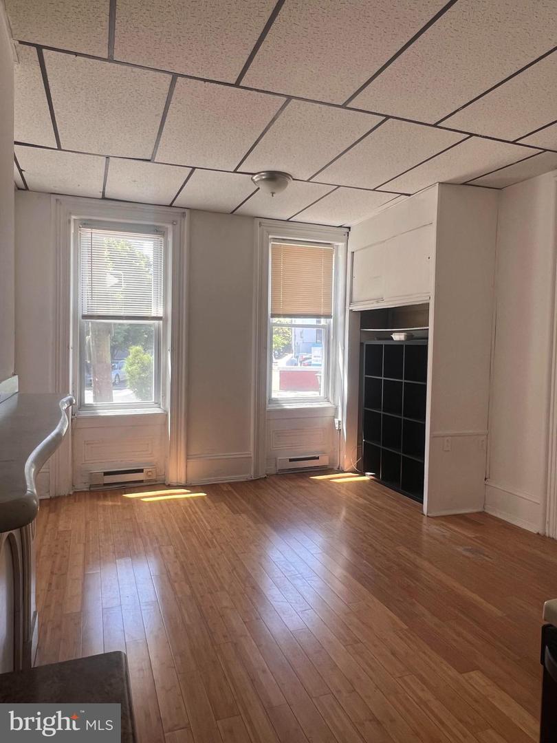 1249 Shackamaxon STREET Unit: 1F