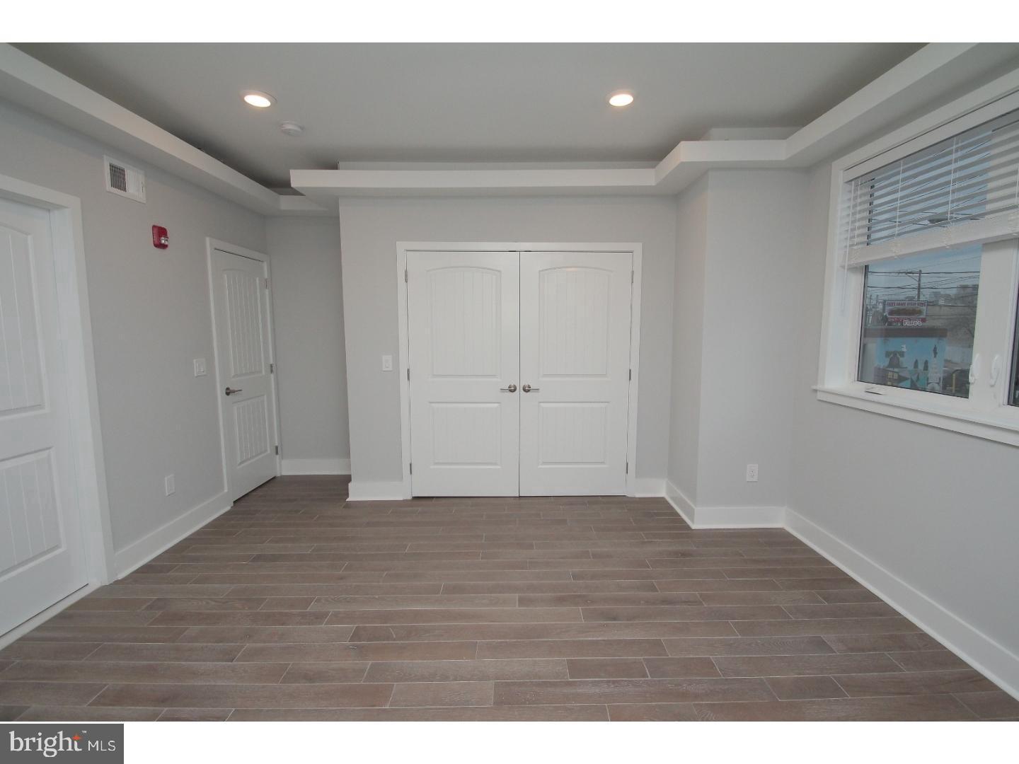 2564 Frankford AVENUE Unit: 2