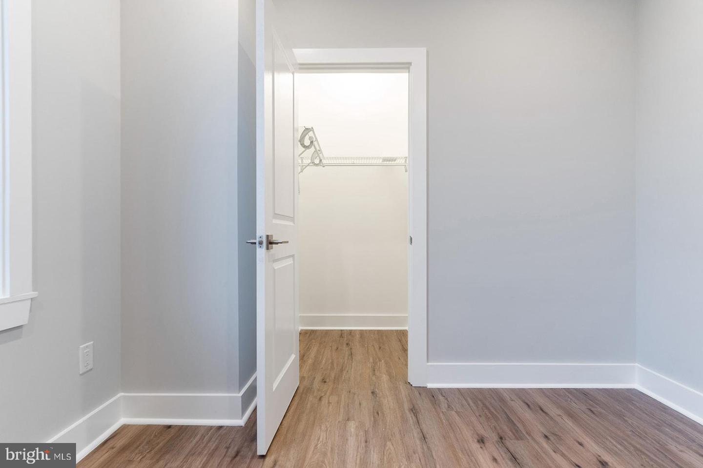 2101 E Huntingdon STREET Unit: 4