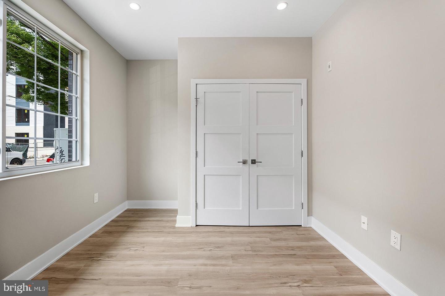 167 W Susquehanna AVENUE Unit: 1