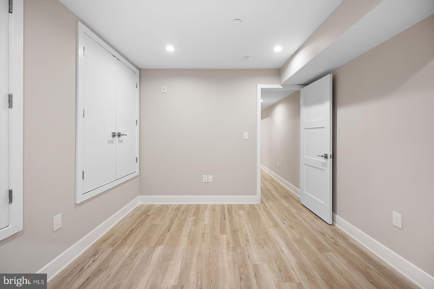 167 W Susquehanna AVENUE Unit: 1