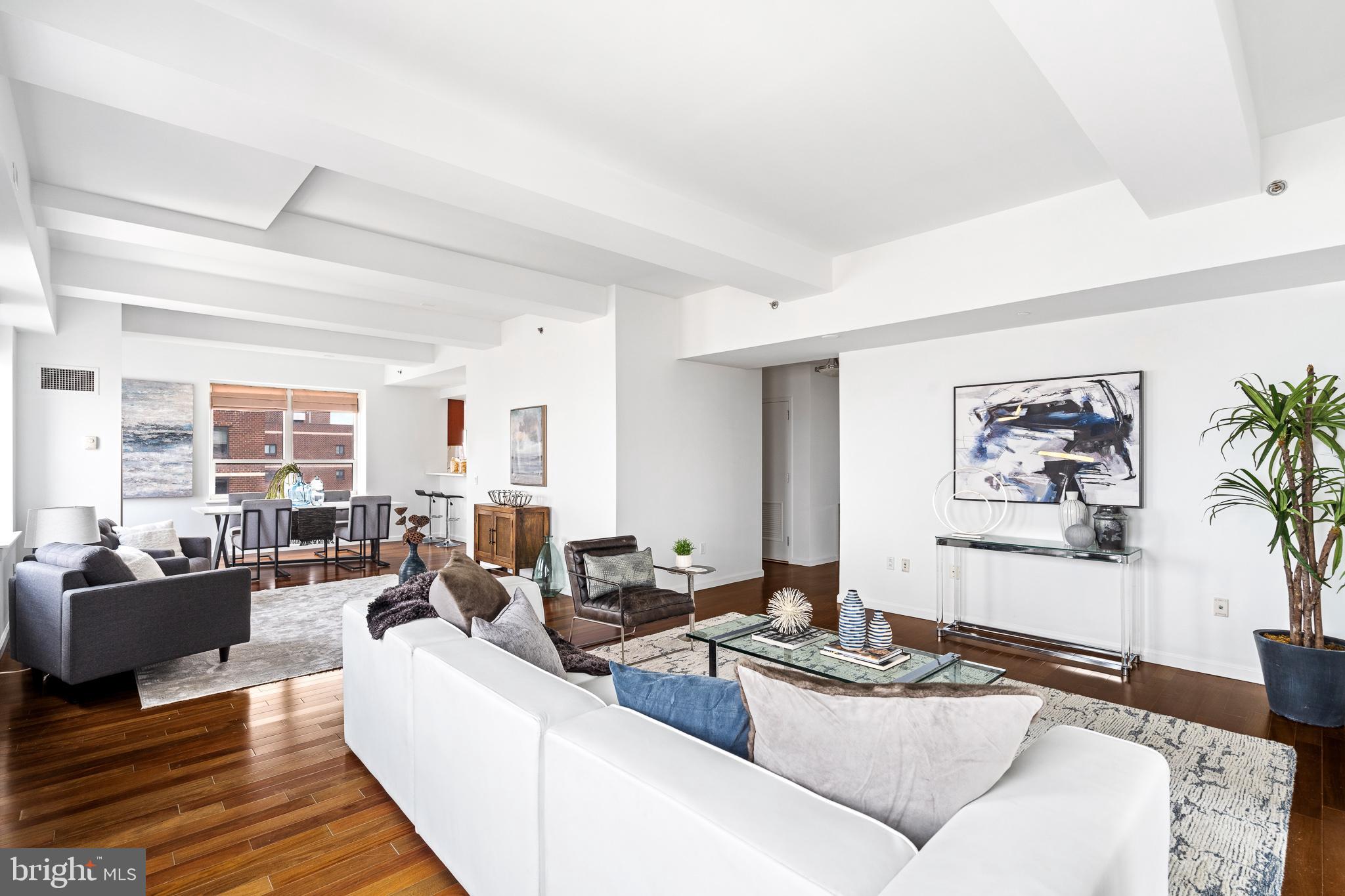 1425 LOCUST STREET Unit: PH31