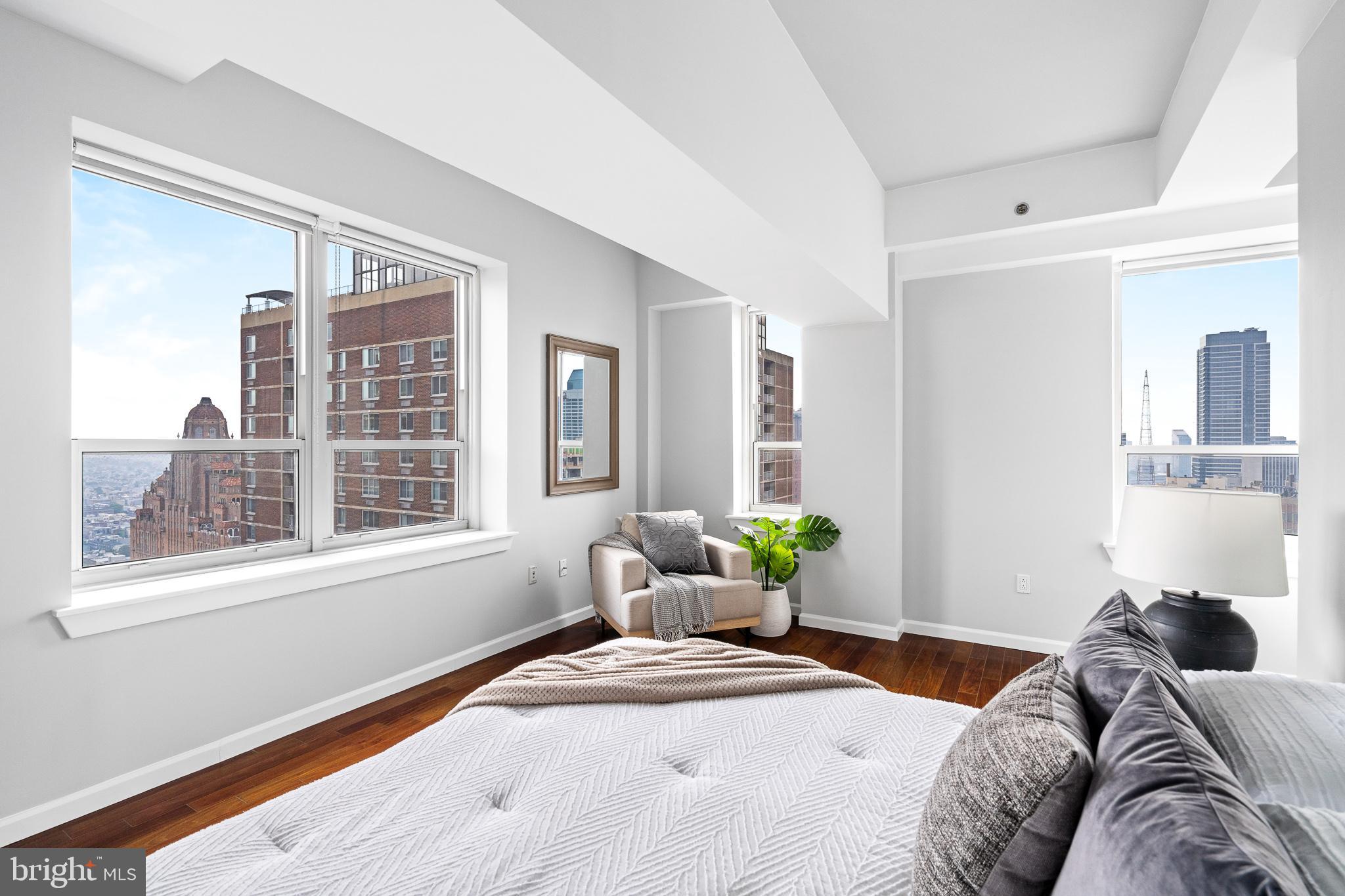 1425 LOCUST STREET Unit: PH31