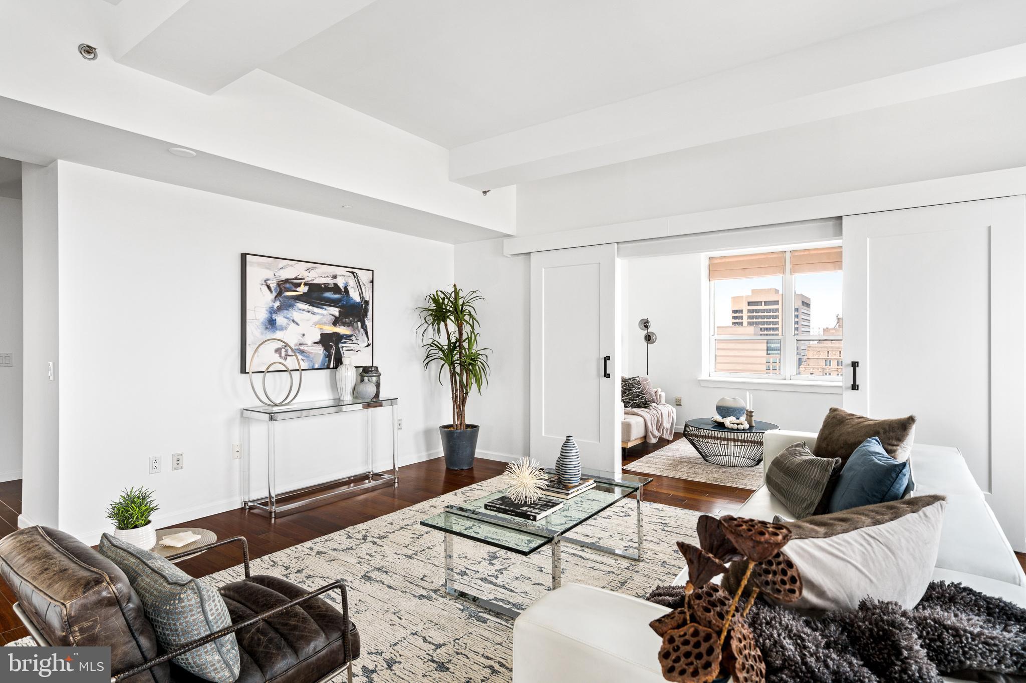 1425 LOCUST STREET Unit: PH31