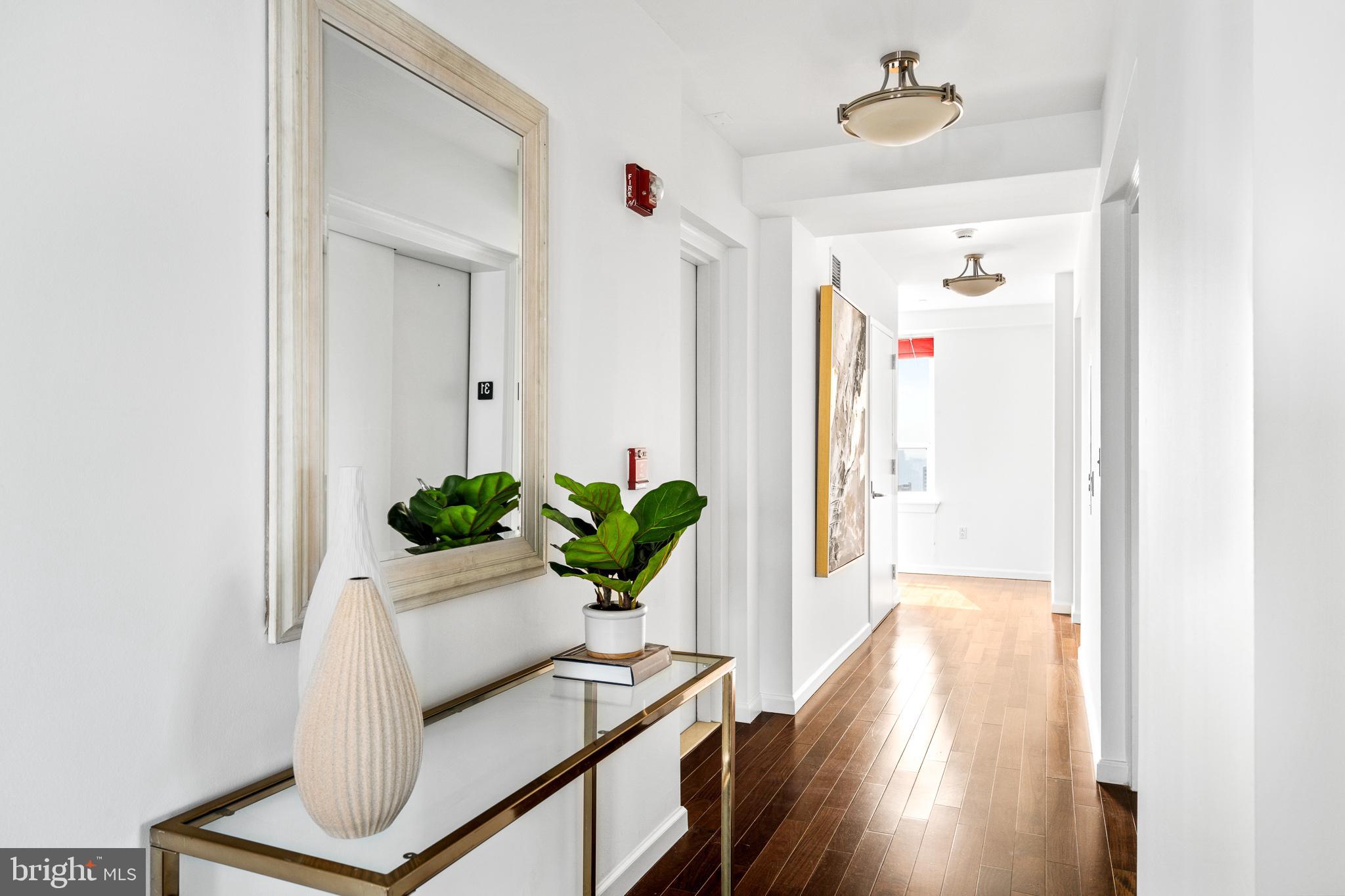 1425 LOCUST STREET Unit: PH31