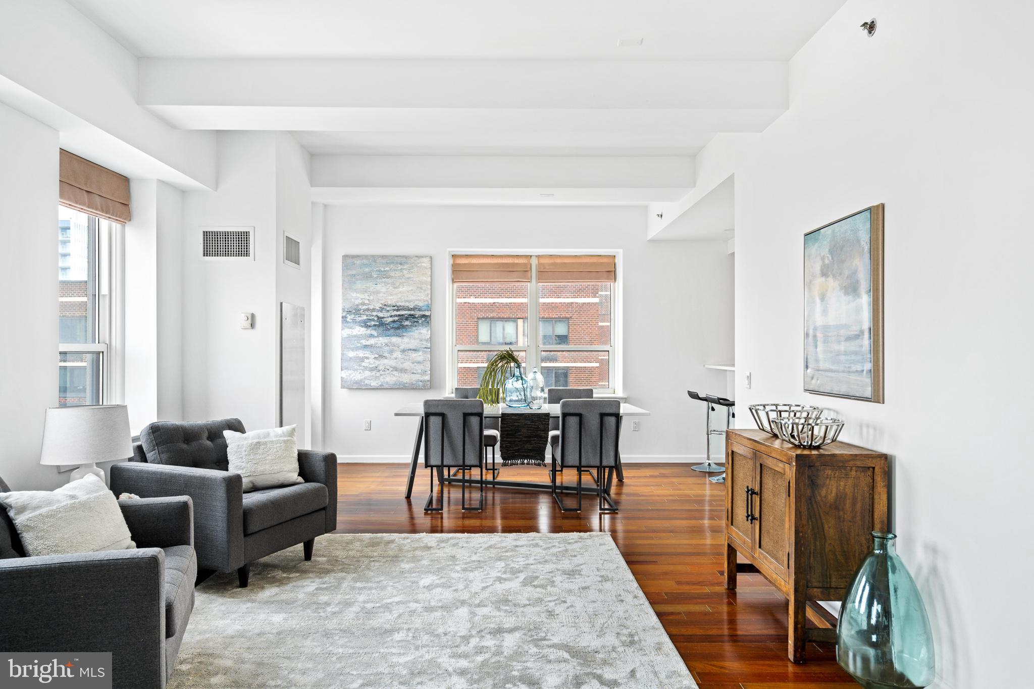 1425 LOCUST STREET Unit: PH31