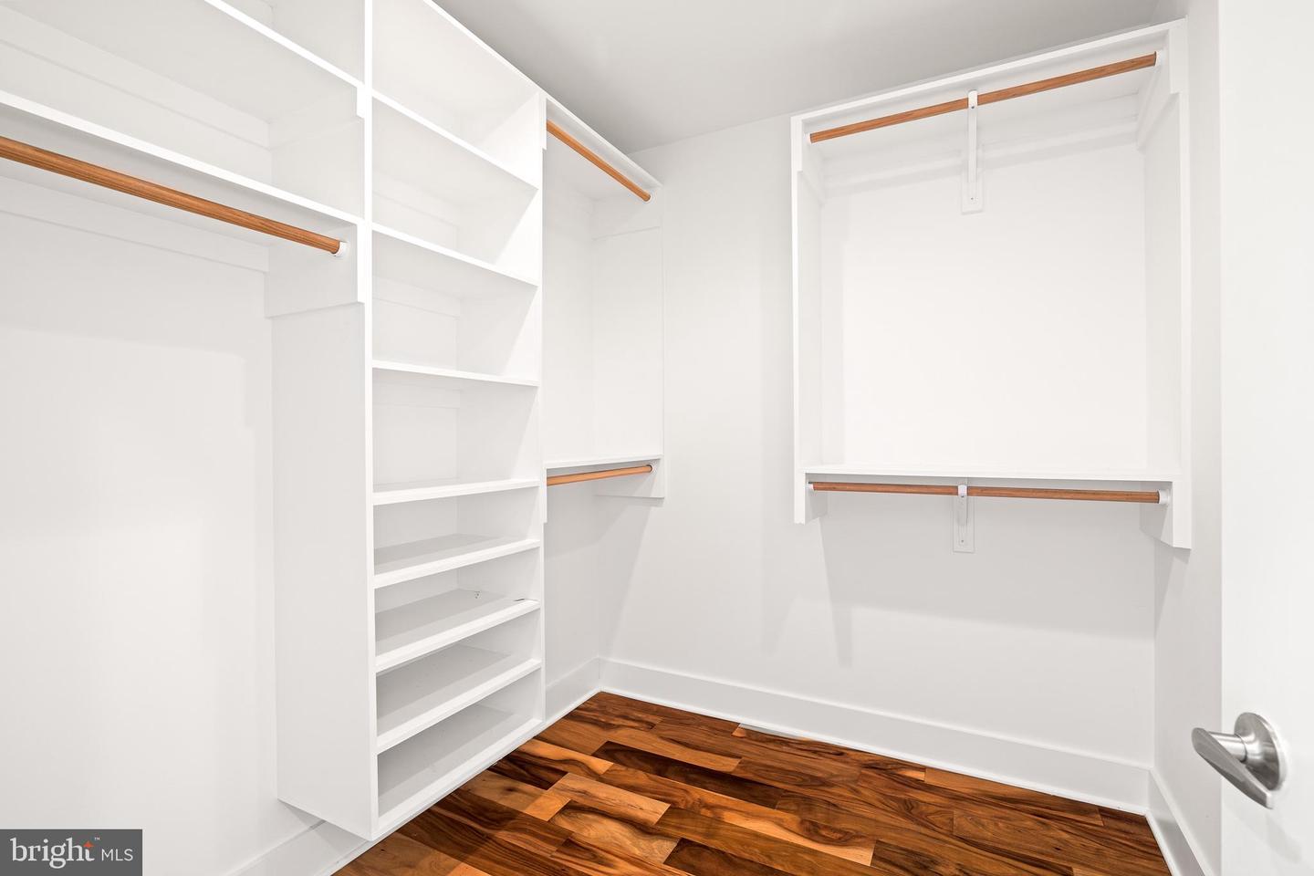 740 S COLUMBUS BOULEVARD Unit: 61