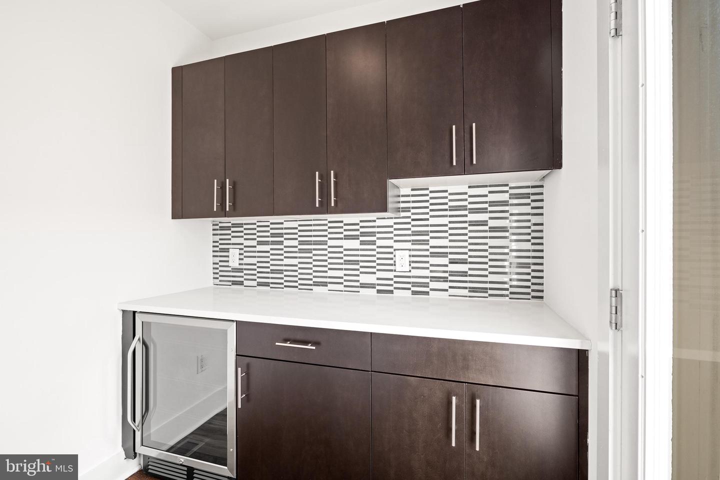 740 S COLUMBUS BOULEVARD Unit: 61