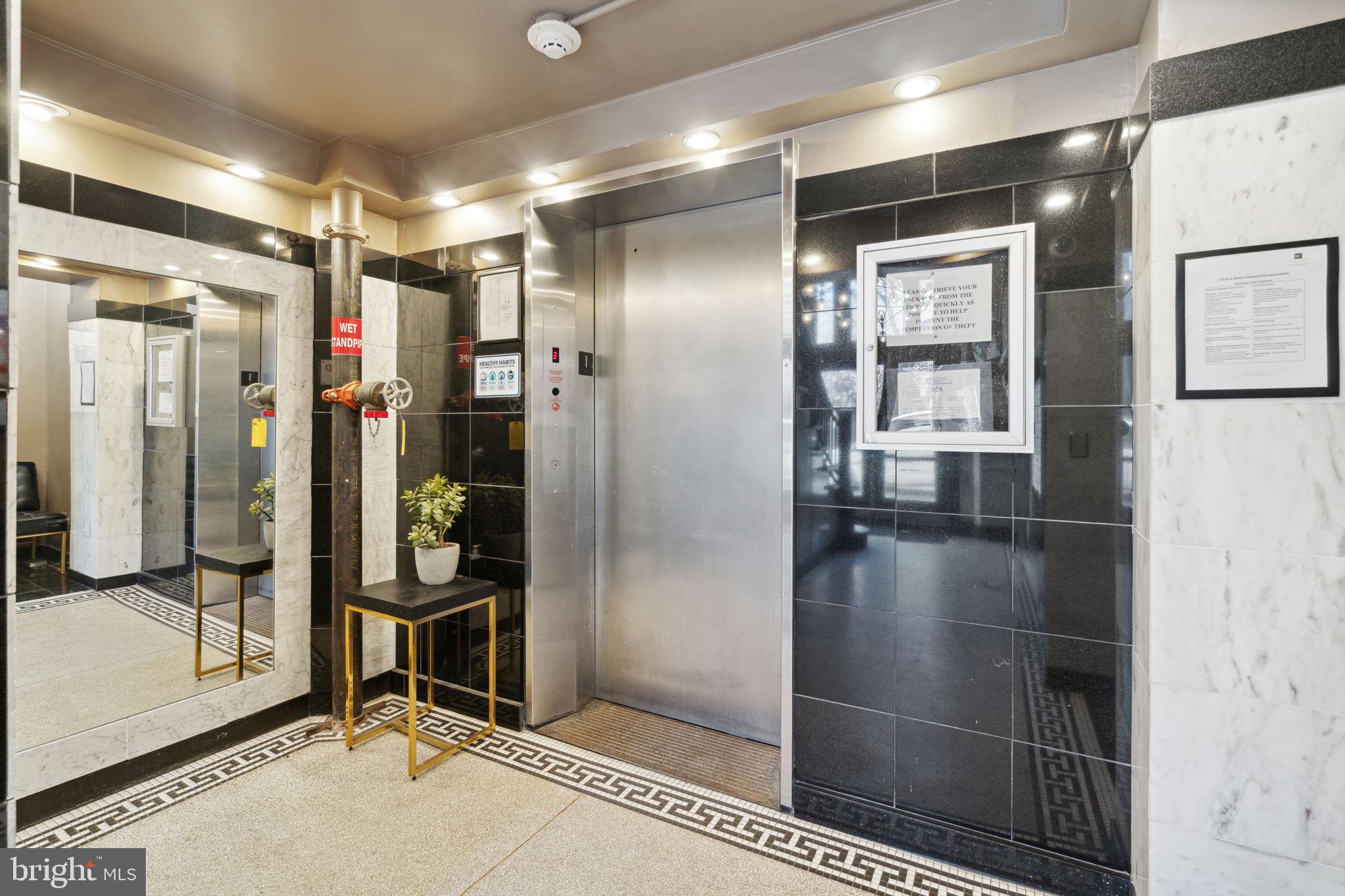 315 ARCH STREET Unit: 206