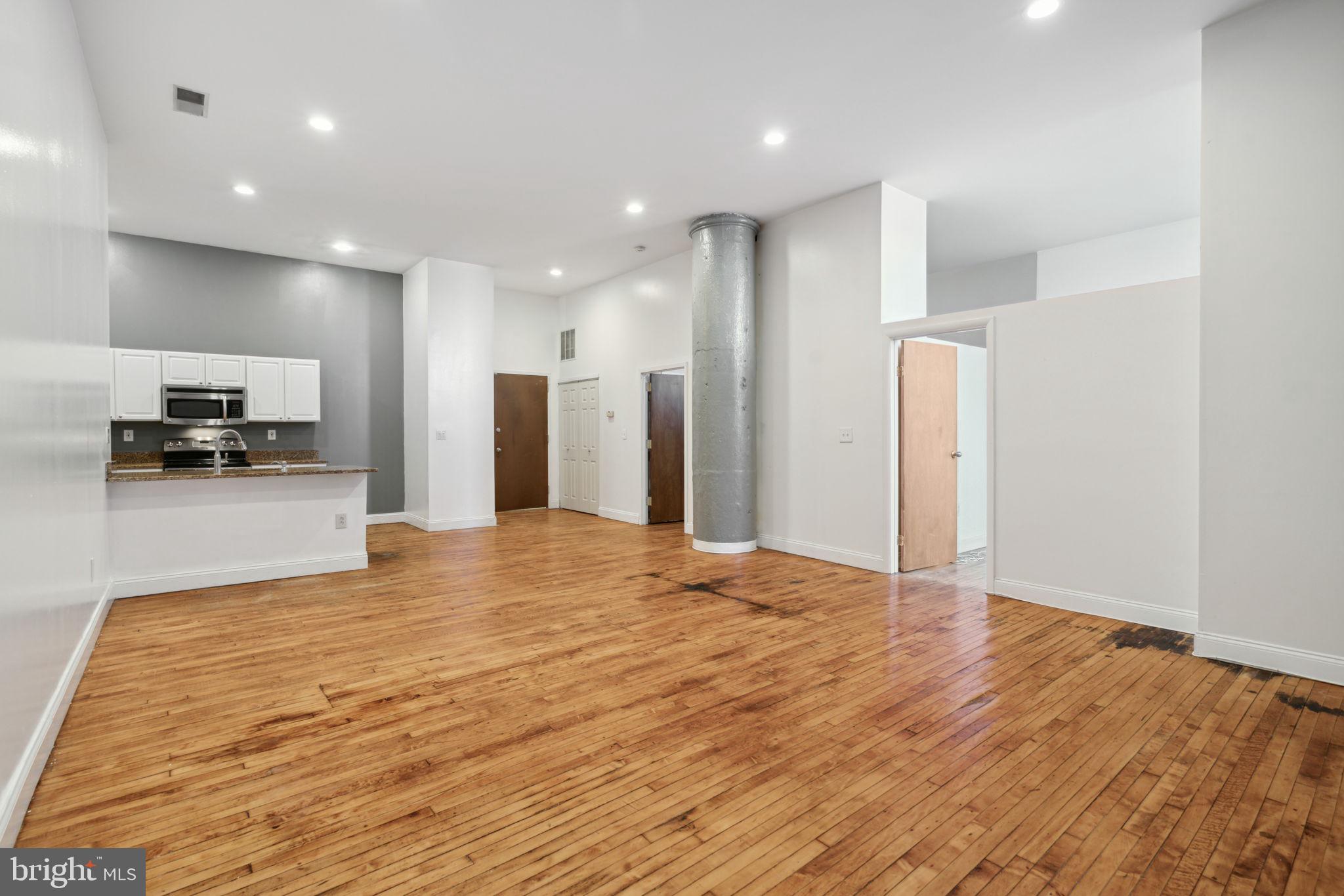 315 ARCH STREET Unit: 206