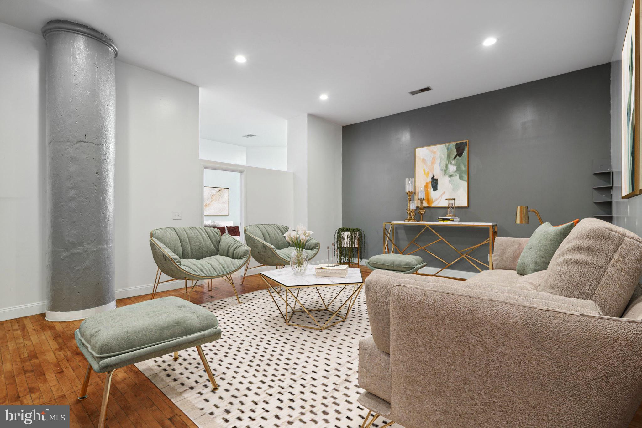 315 ARCH STREET Unit: 206