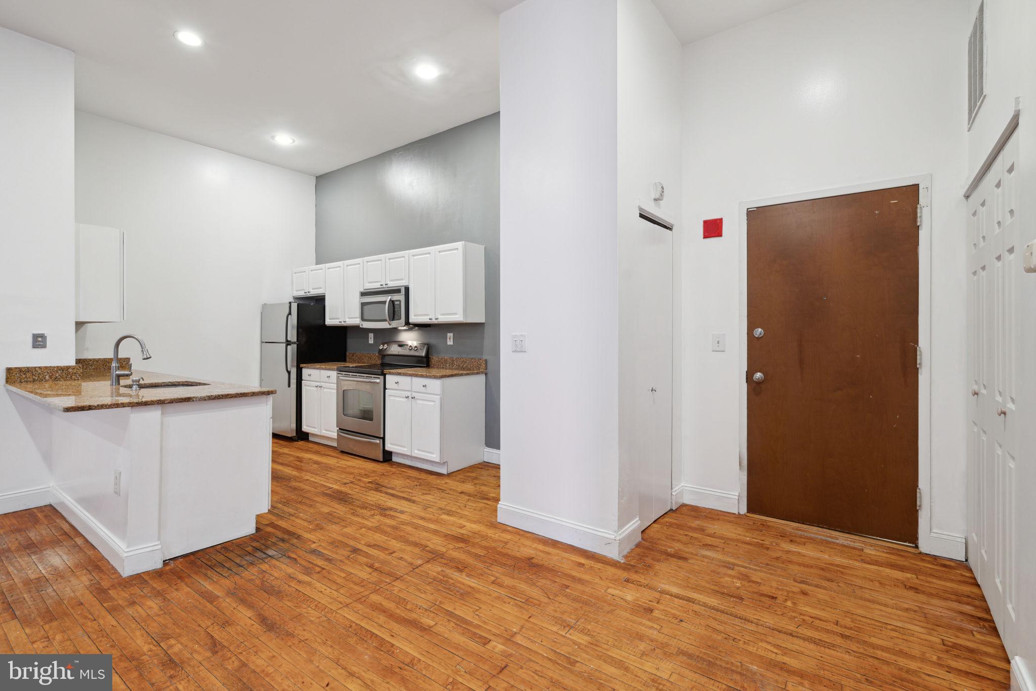 315 ARCH STREET Unit: 206