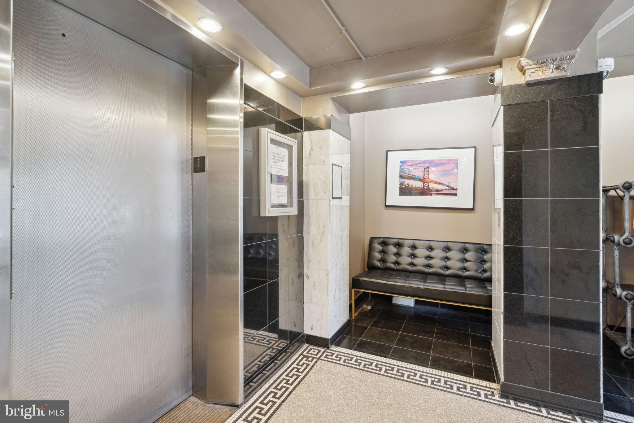 315 ARCH STREET Unit: 206