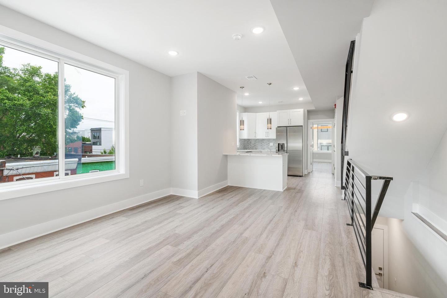 2000 E Huntingdon STREET Unit: 3