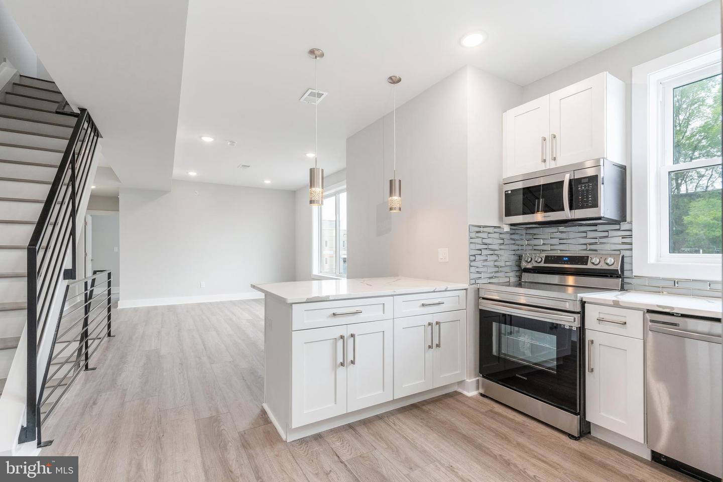 2000 E Huntingdon STREET Unit: 3