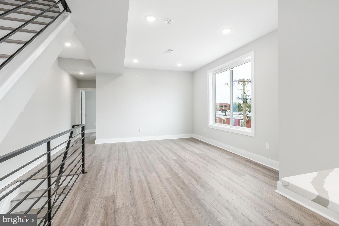 2000 E Huntingdon STREET Unit: 3