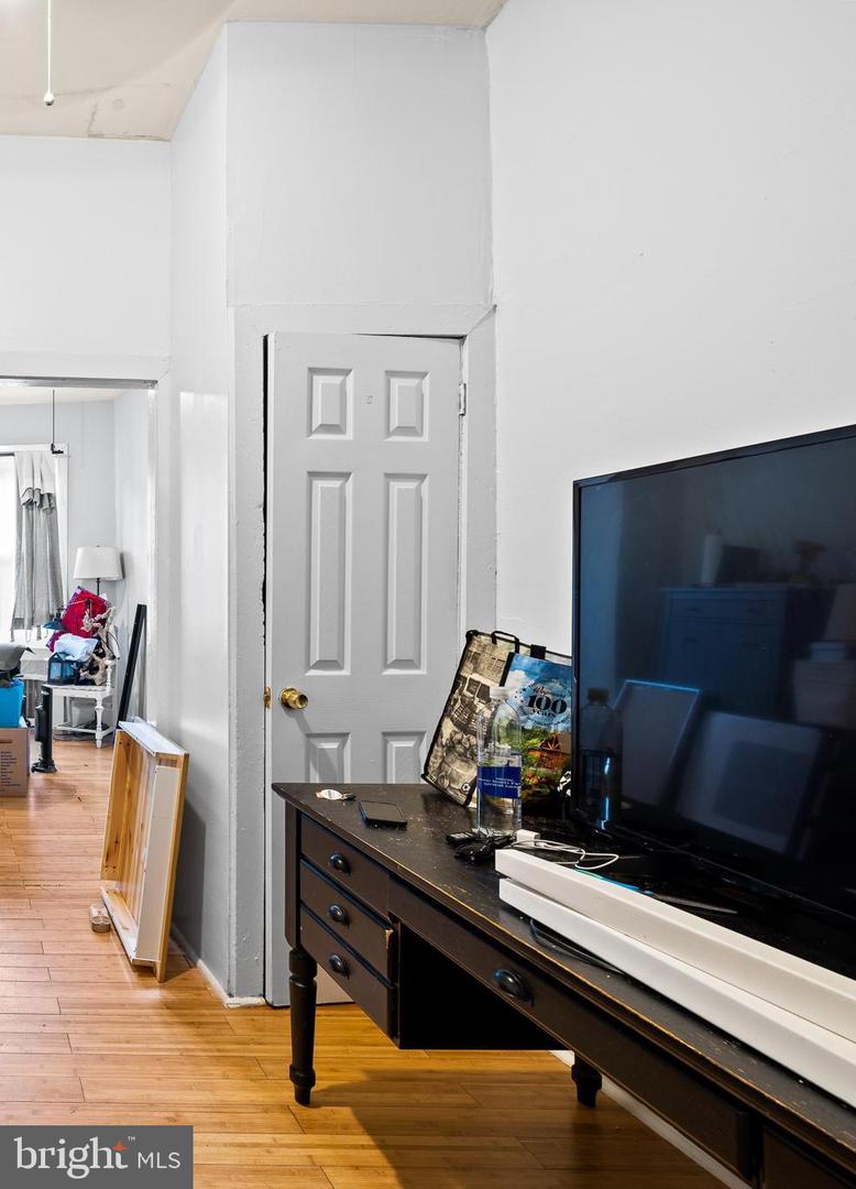 339 CHRISTIAN STREET Unit: 1