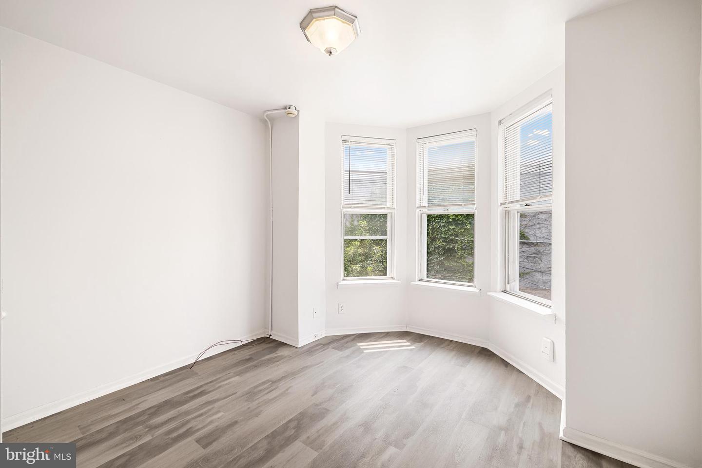 2532 POPLAR STREET Unit: 2
