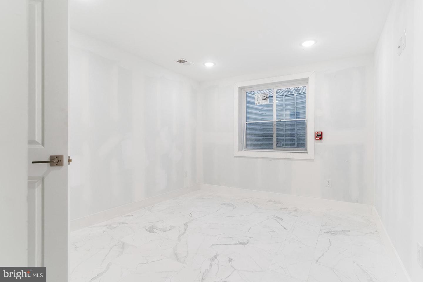 2100 N Hancock STREET Unit: 2