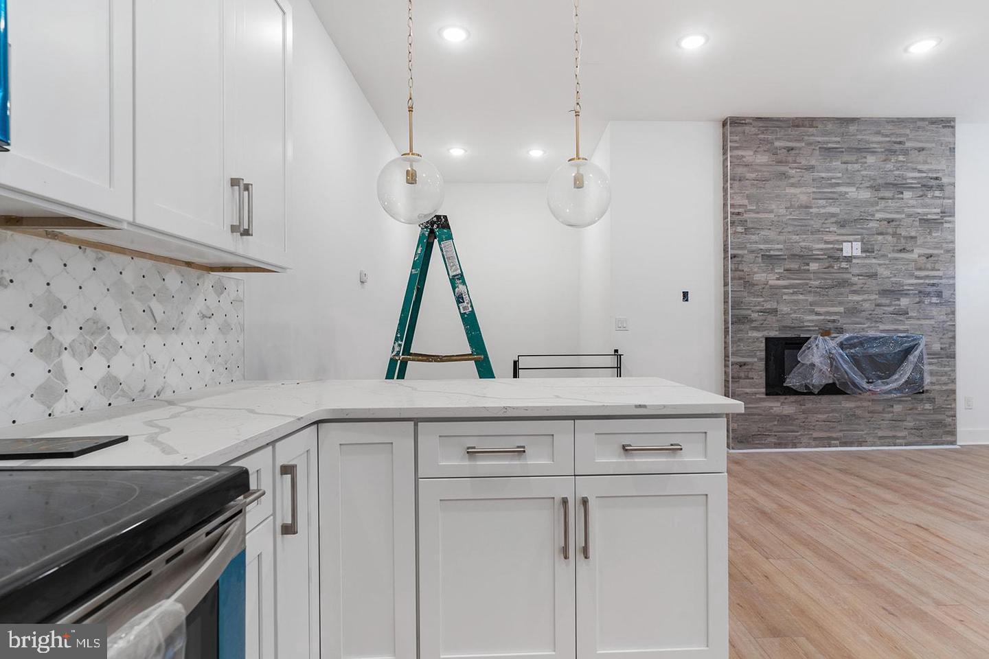 2100 N Hancock STREET Unit: 2