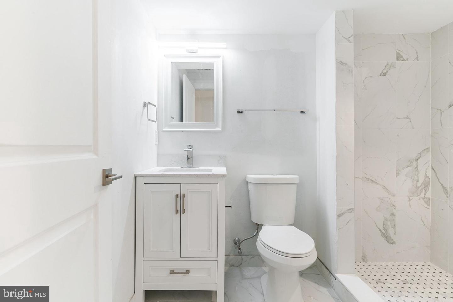 2100 N Hancock STREET Unit: 2