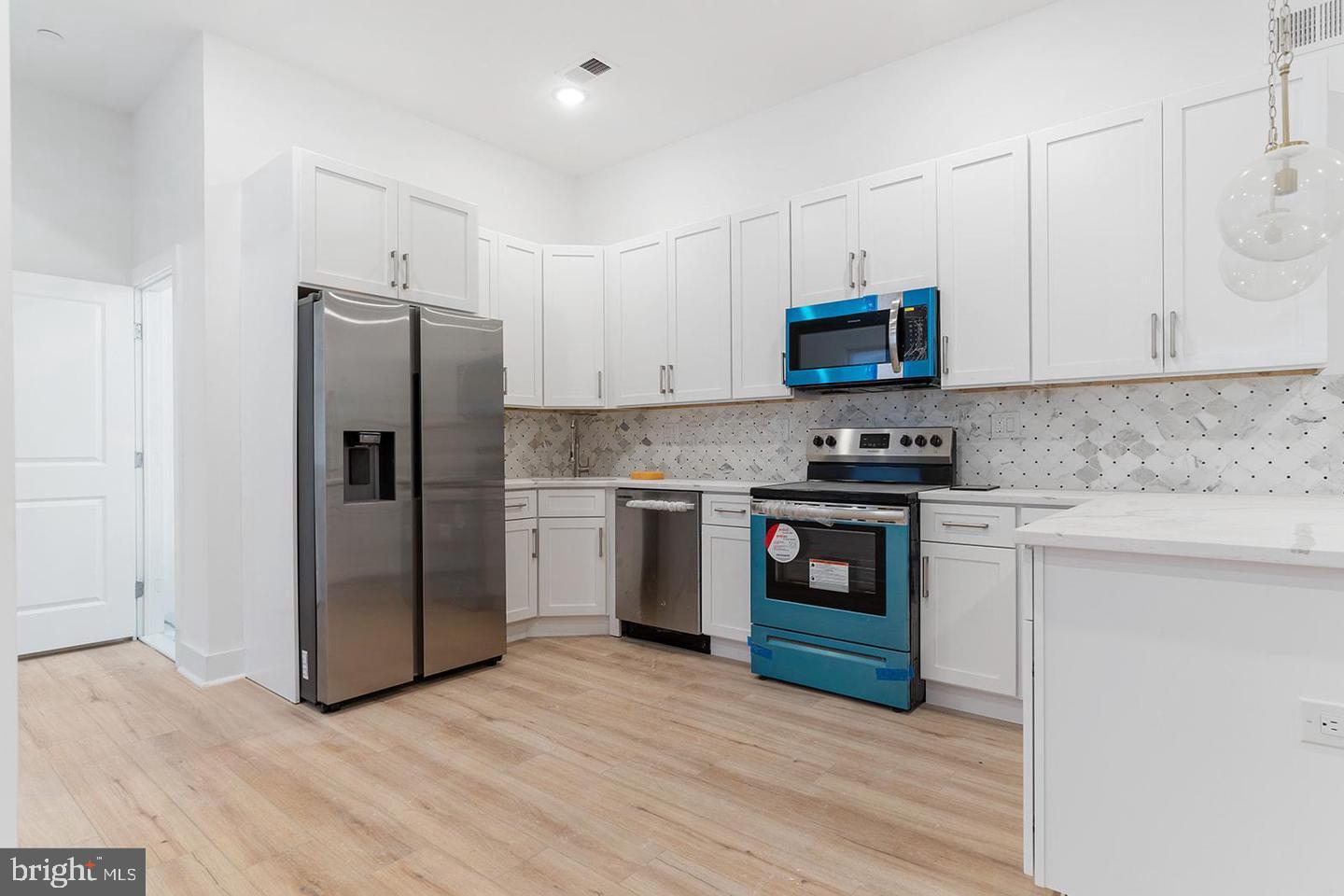 2100 N Hancock STREET Unit: 2