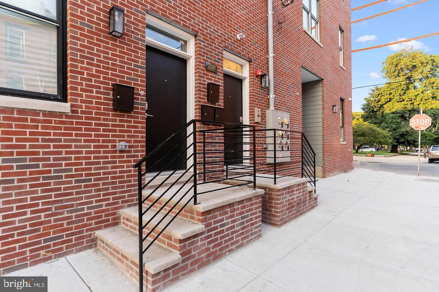 2100 N Hancock STREET Unit: 2