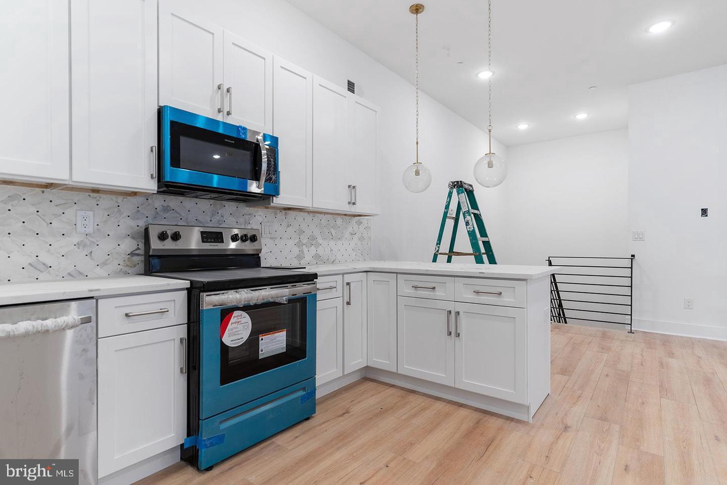 2100 N Hancock STREET Unit: 2