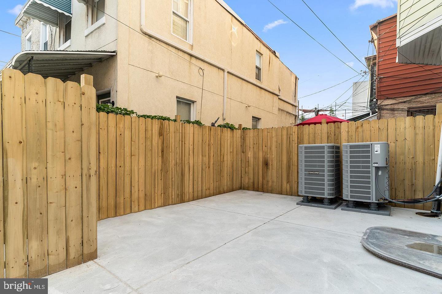 2100 N Hancock STREET Unit: 2