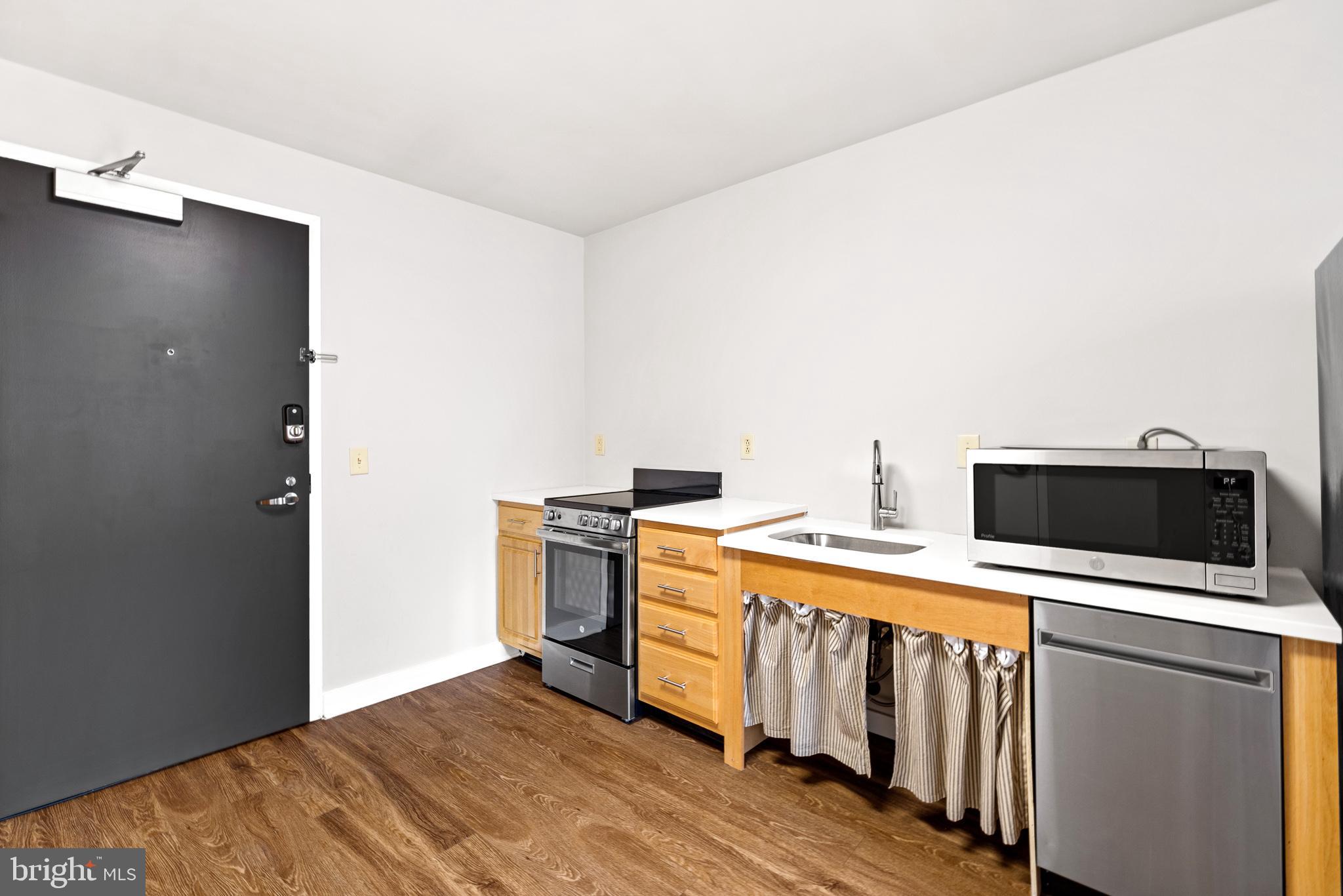 1530 CHESTNUT STREET Unit: 503