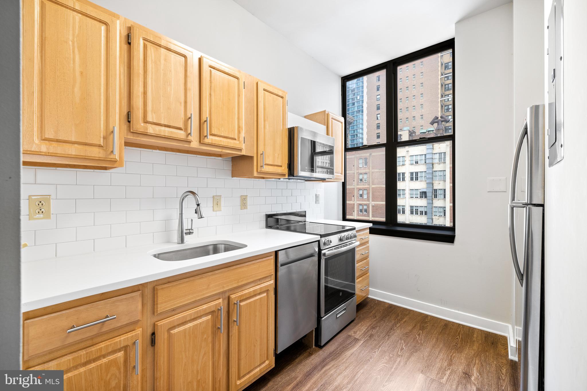 1530 CHESTNUT STREET Unit: 709