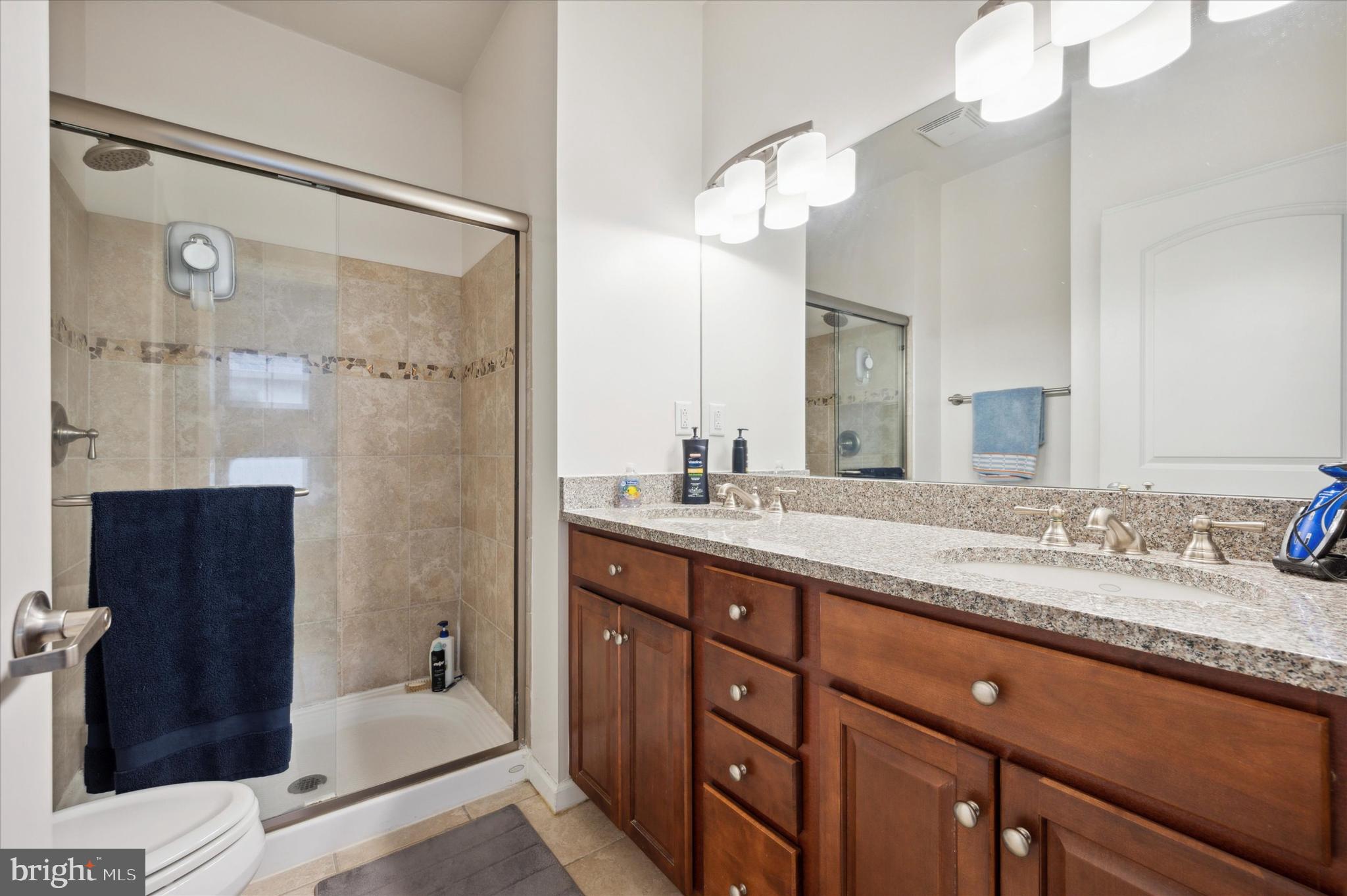 133 N BREAD STREET Unit: C3