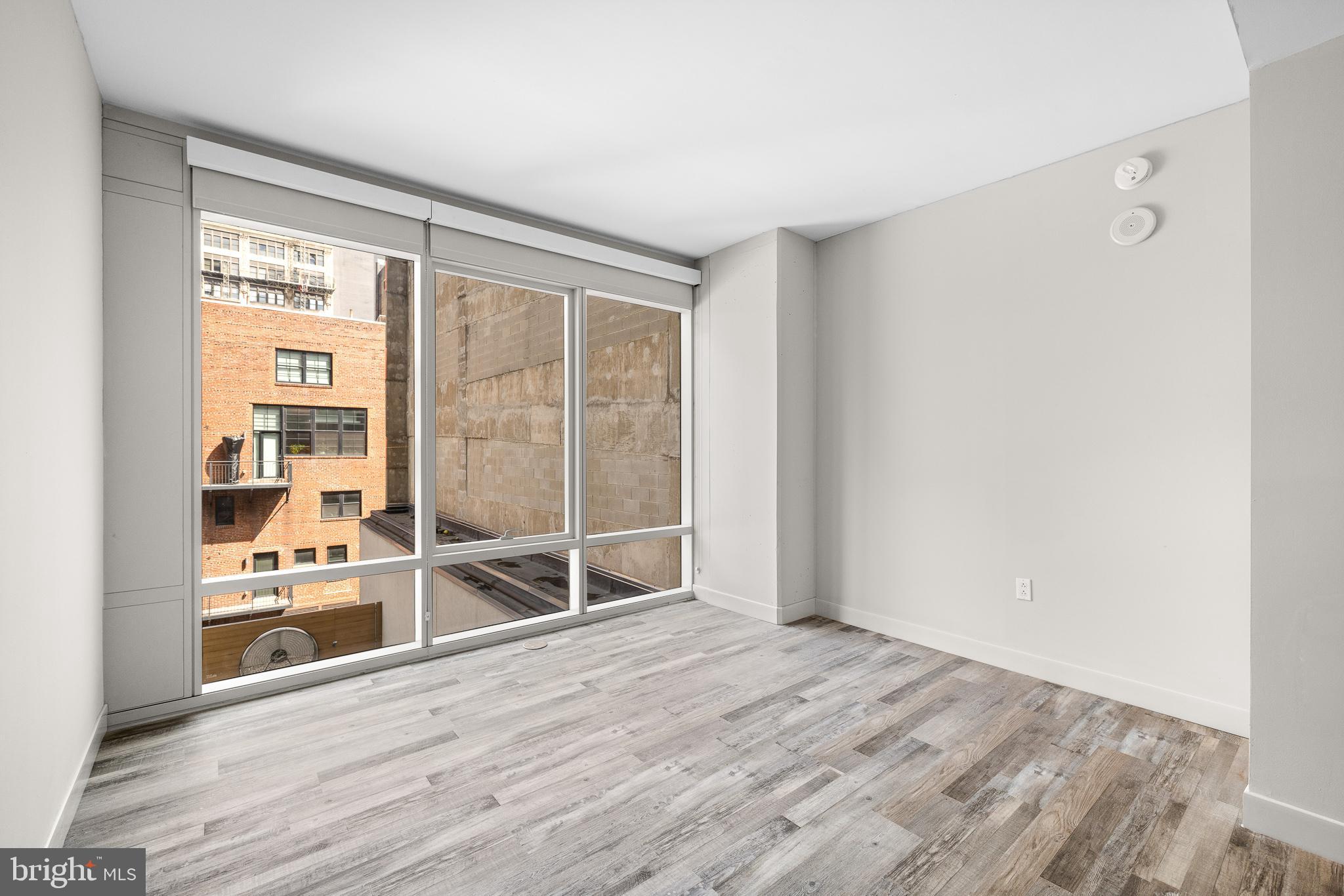 1213 WALNUT STREET Unit: 301