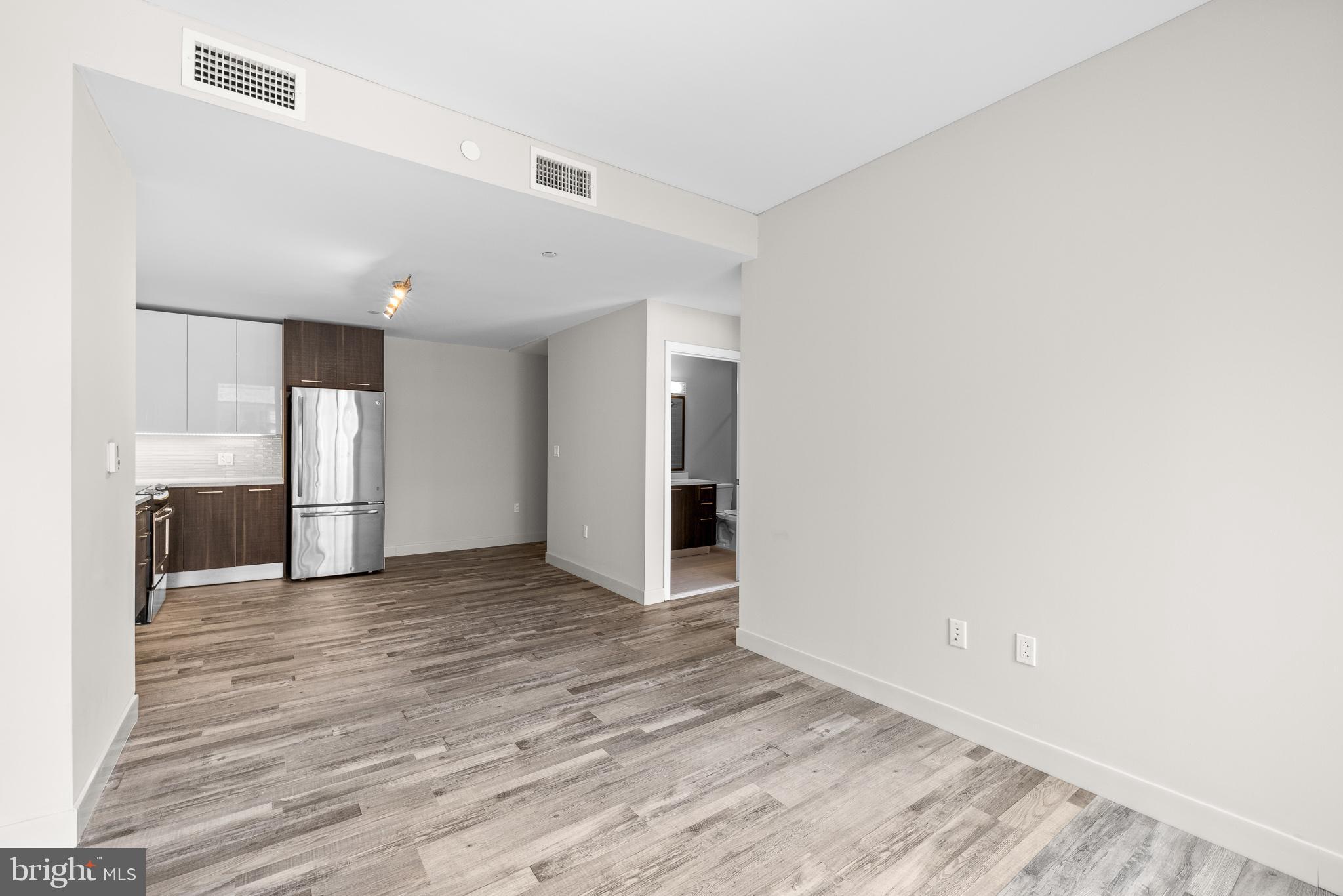 1213 WALNUT STREET Unit: 301