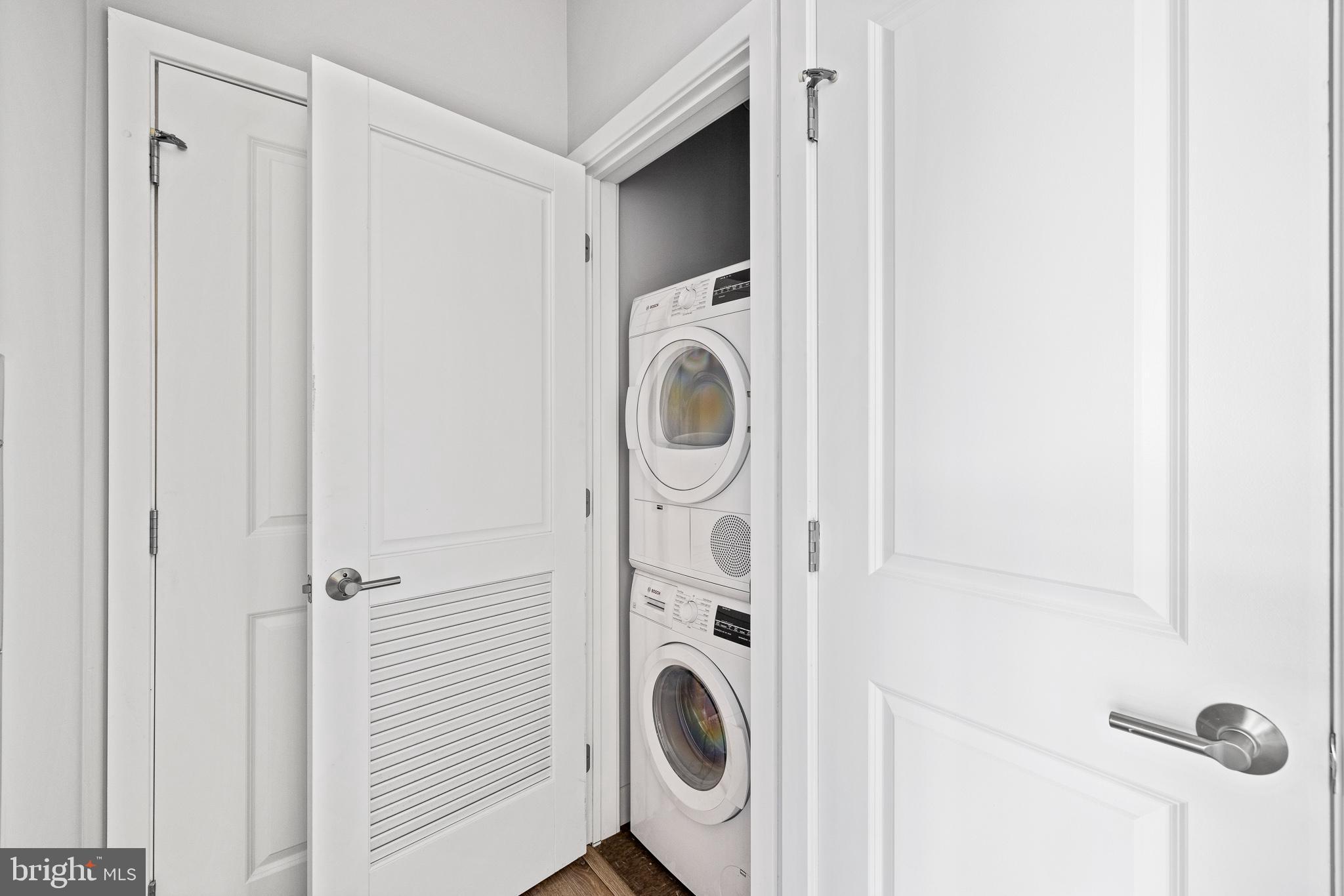 1213 WALNUT STREET Unit: 2405
