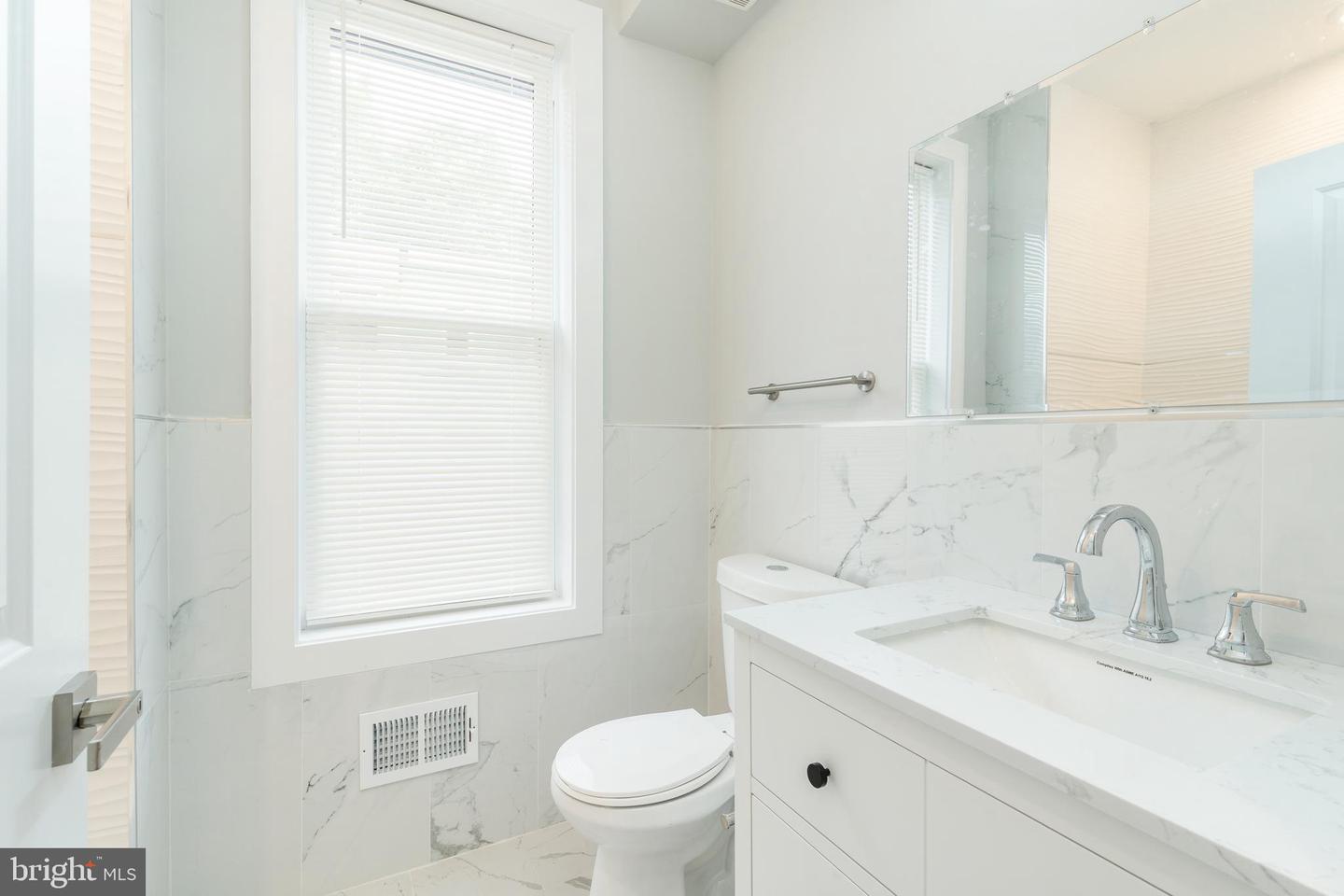 2000 E Huntingdon STREET Unit: 1