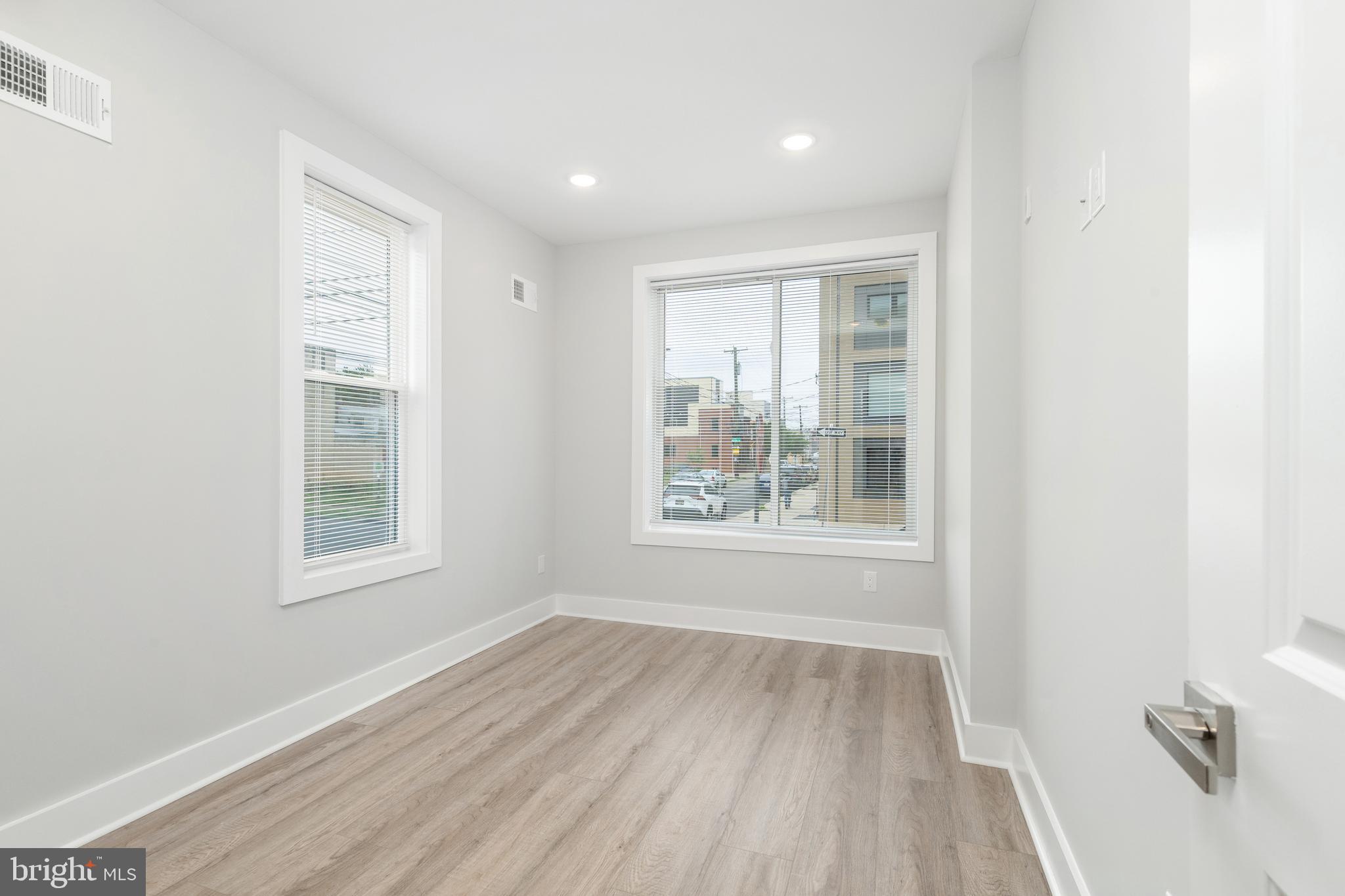 2000 E Huntingdon STREET Unit: 1