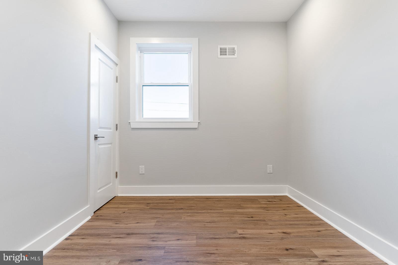 2101 E Huntingdon STREET Unit: 3