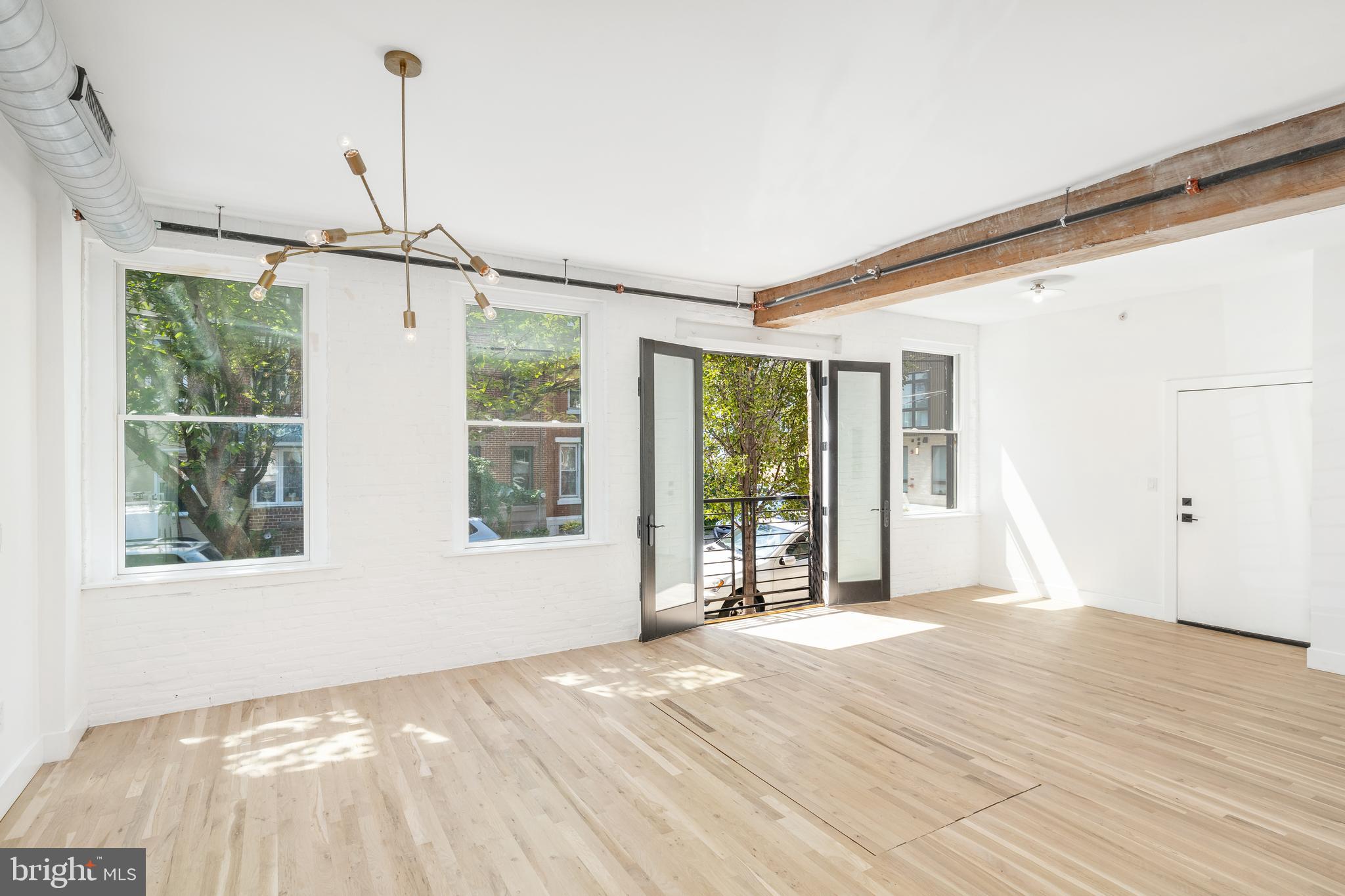 2218 Emerald STREET