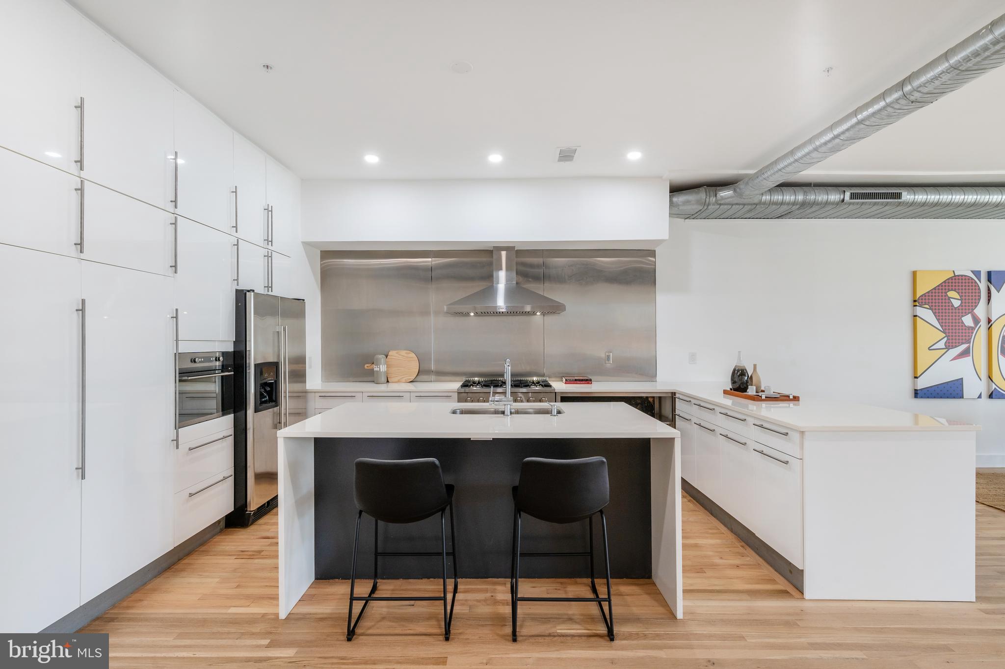2218 Emerald STREET