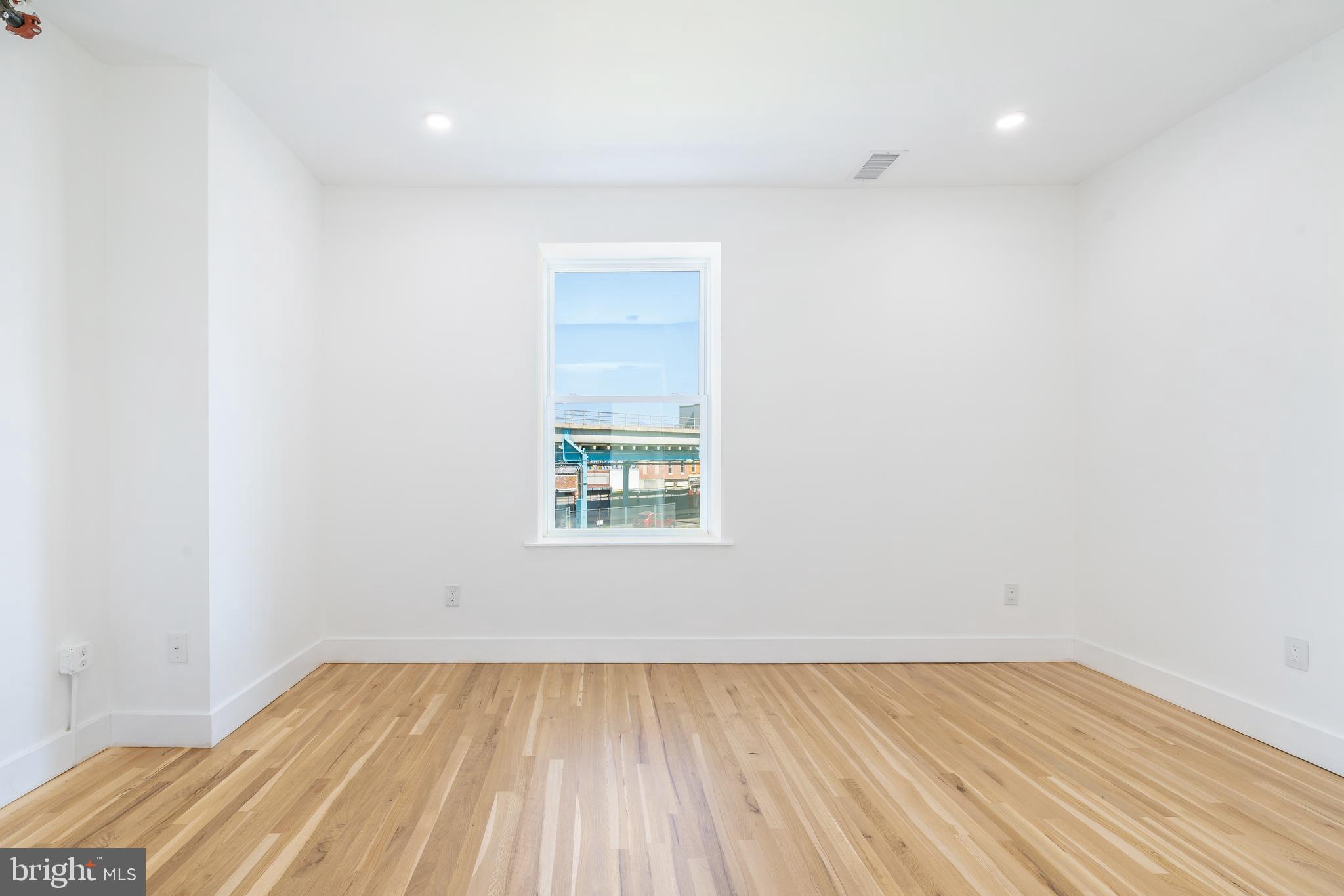 2218 Emerald STREET