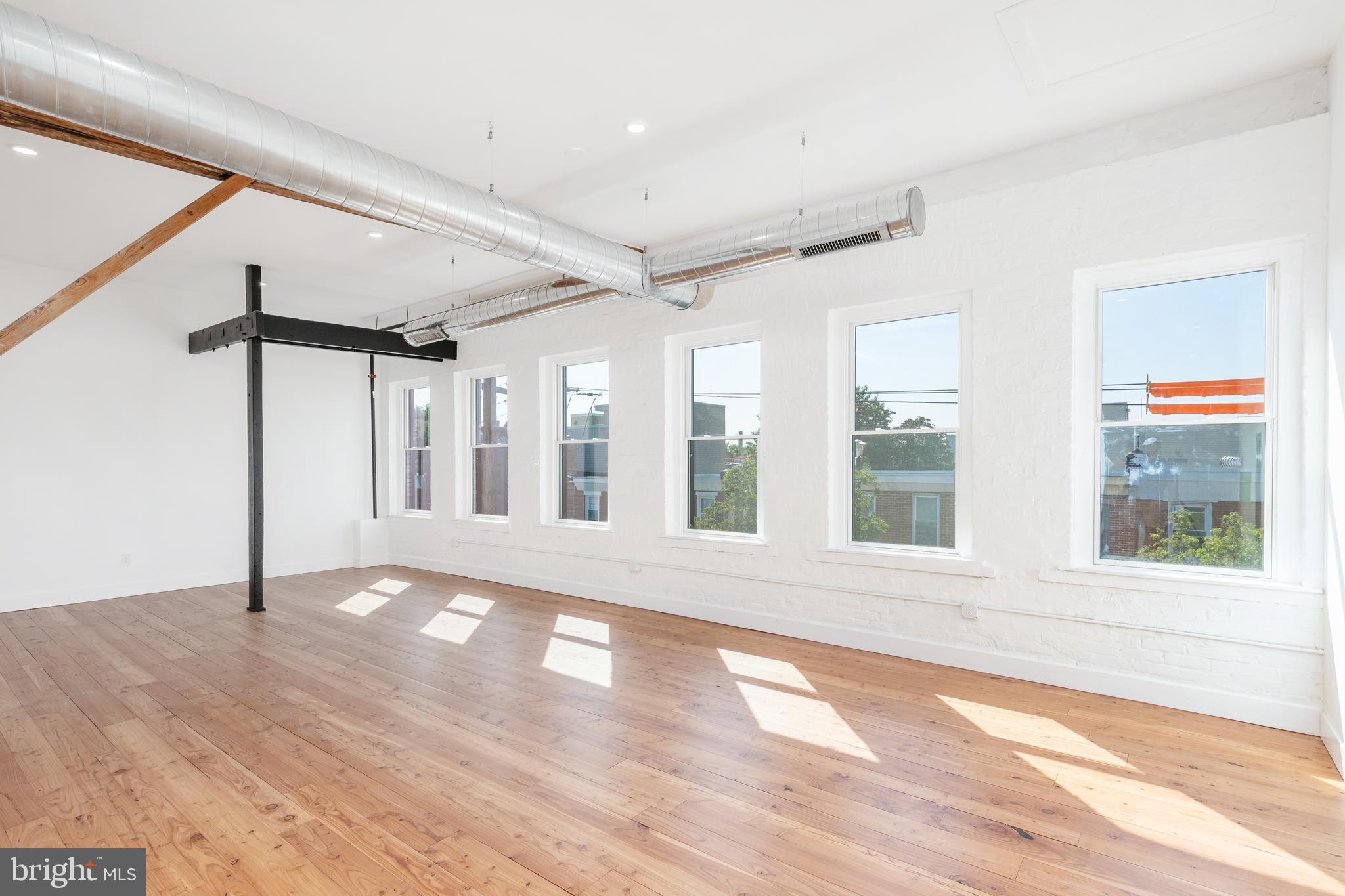 2218 Emerald STREET