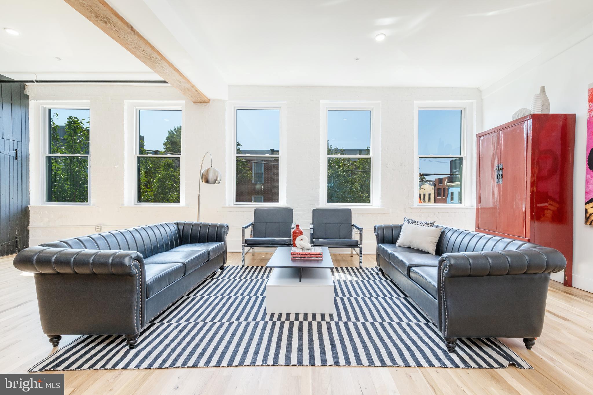 2218 Emerald STREET