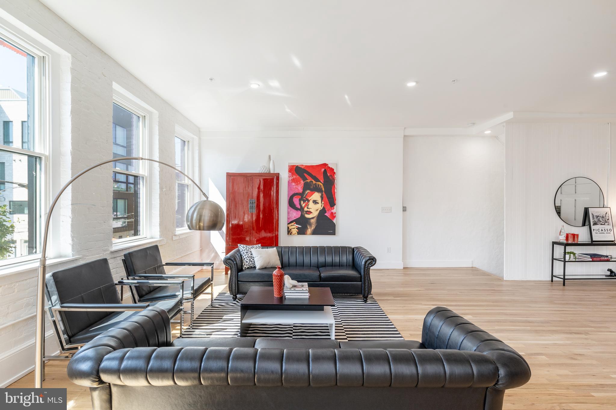 2218 Emerald STREET
