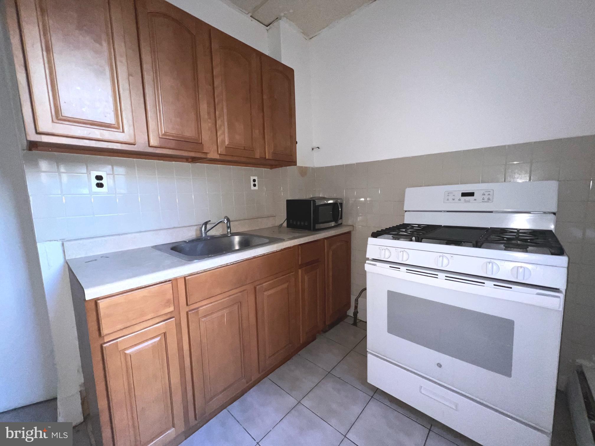1247 Shackamaxon STREET Unit: 1F