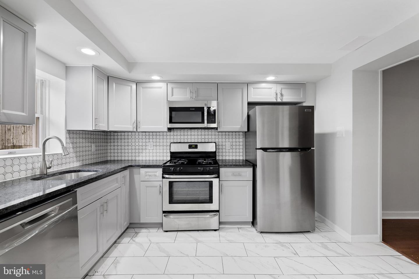 230 McClellan St. | Pennsport