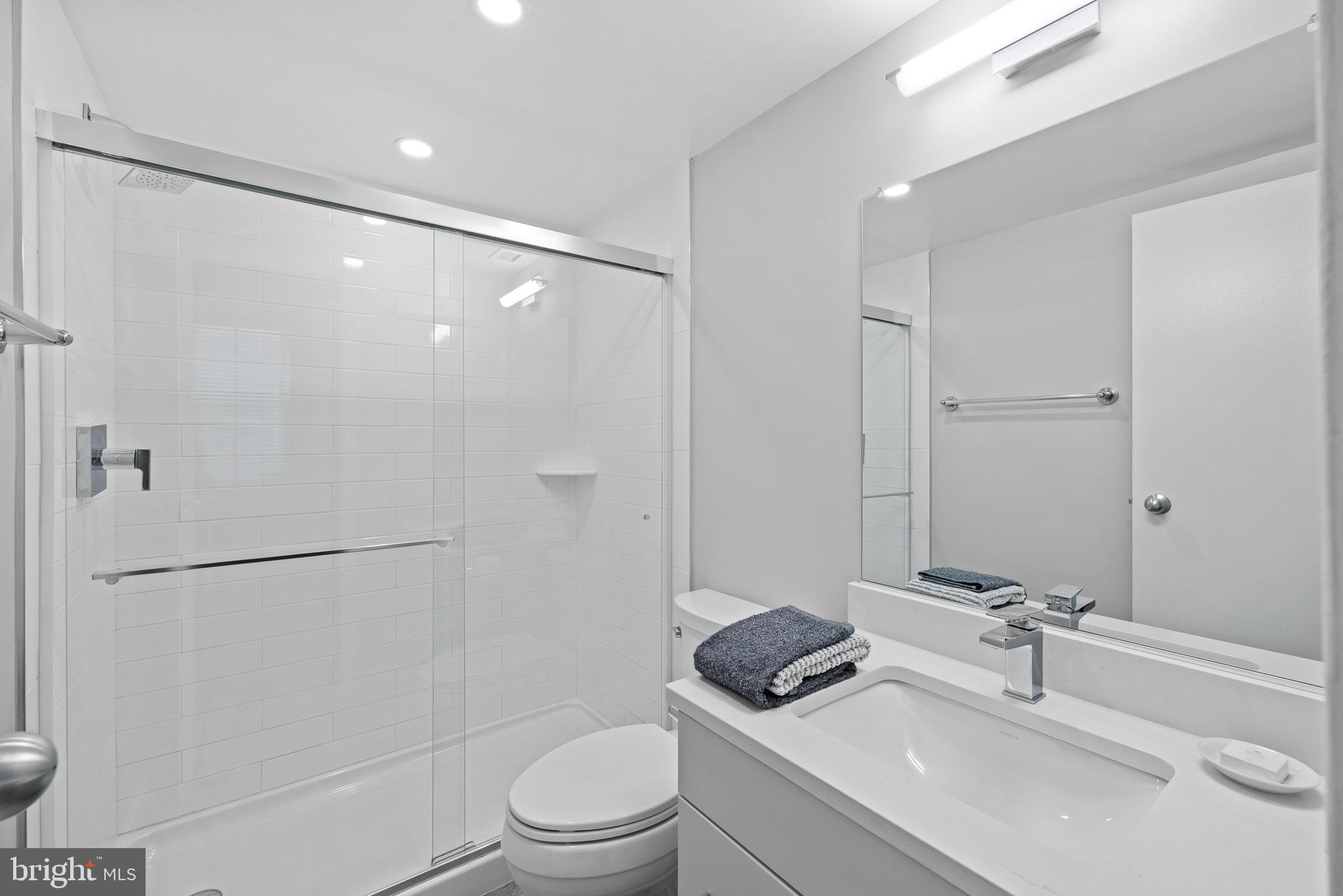 834 Chestnut Street St Unit: PH109